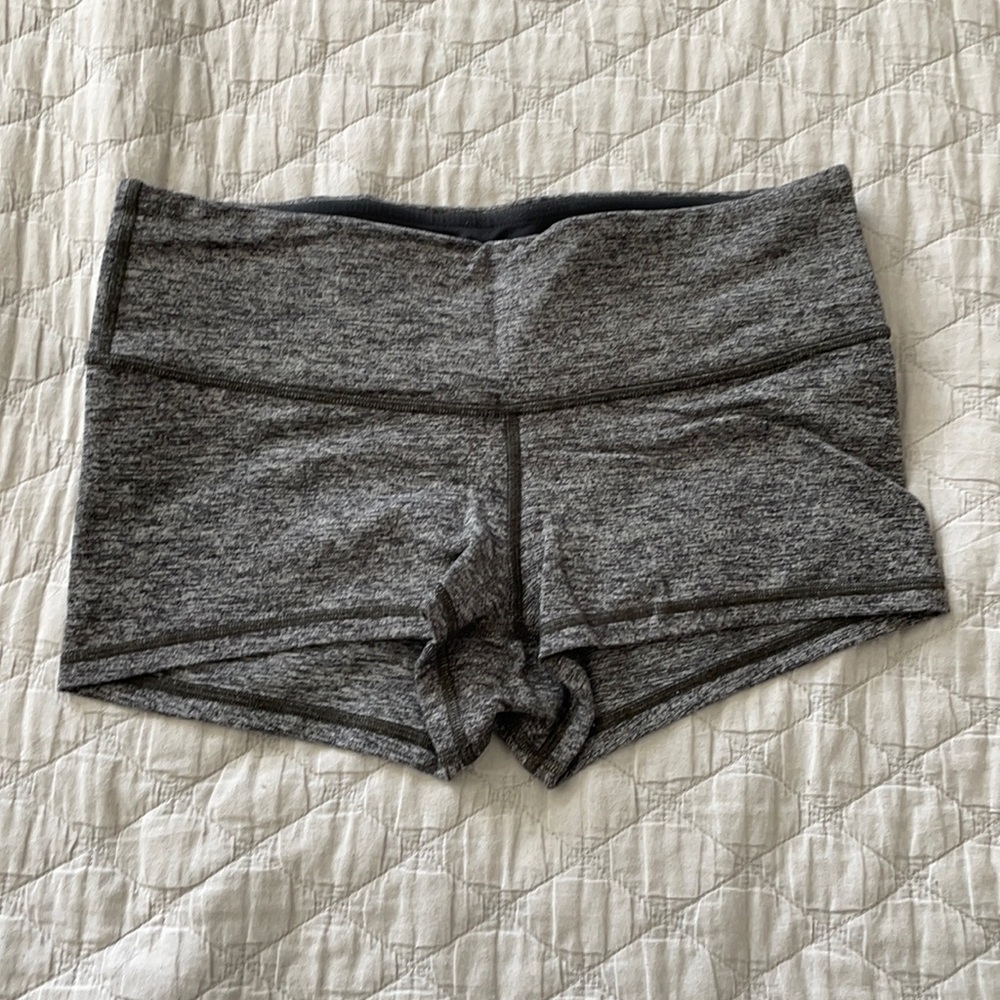 Lululemon Boogie Shorts Size 8